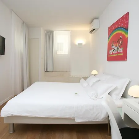 Divota Hotel 4*