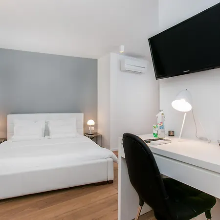 Divota Hotel