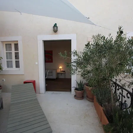 Divota Hotel 4*