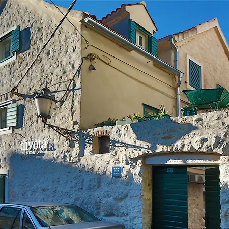 Divota Split