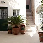 Divota מלון